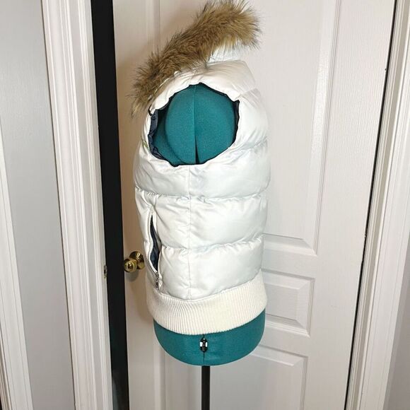 Weathervane Active Quilted Puffer Faux Fur Collar Sleeveless Pocket Zip Vest - Picture 2 of 13